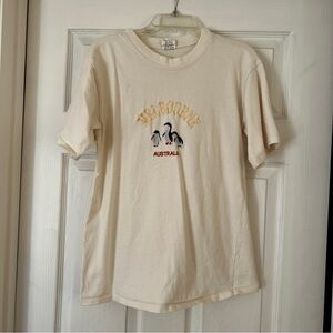 Melbourne Australia Penguin Souvenir Cream T-Shirt Short Sleeve
